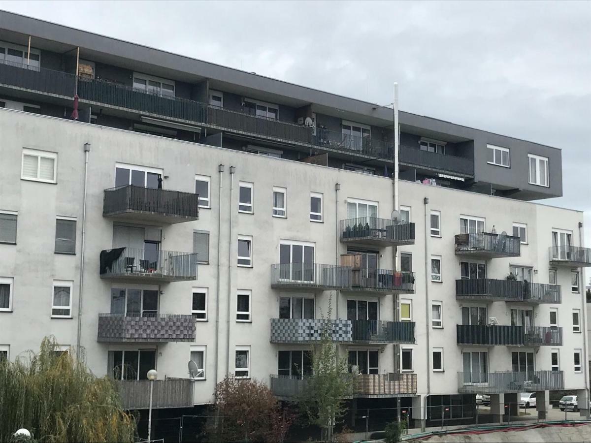 Kmheim, Cozy 103M2 Apartment, With 3 Bedroom And Covered Free Parking Place, Close To City Center Graz Buitenkant foto